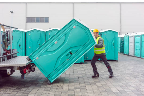 Portable Toilet Options We Offer in Lake Leann, MI